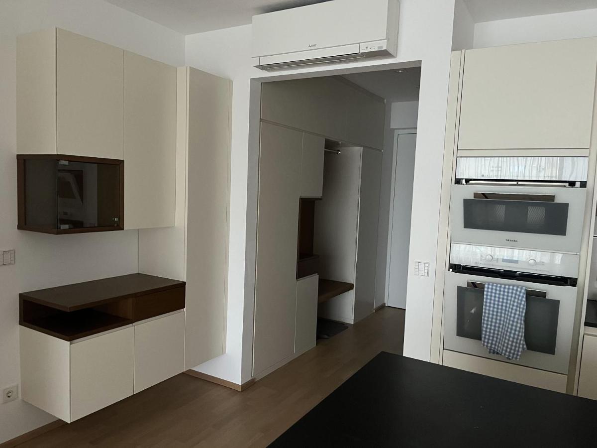 Luxusappartement Mit Garage Im Zentrum Wiener Neustadt Luaran gambar