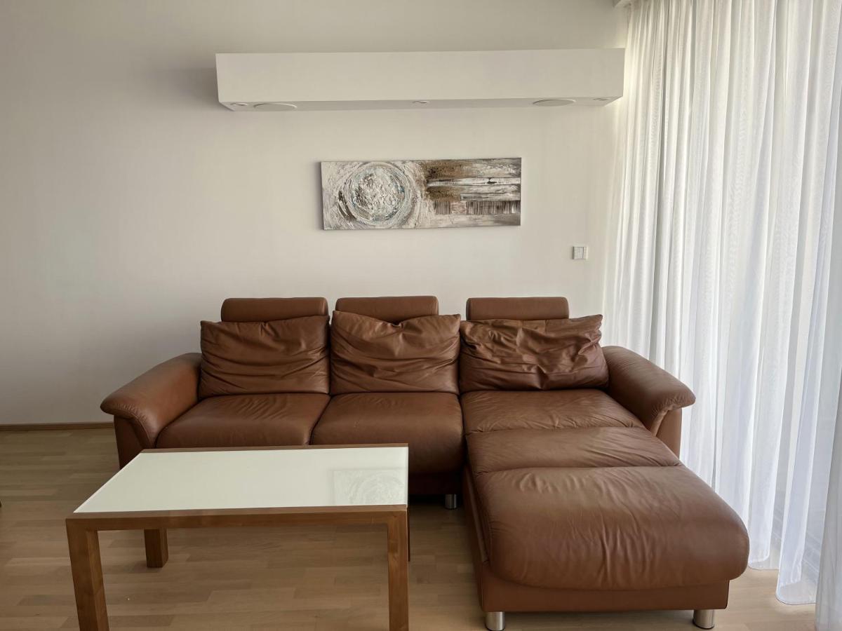 Luxusappartement Mit Garage Im Zentrum Wiener Neustadt Luaran gambar